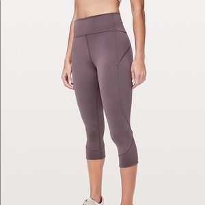 In Movement Crop - Dark Grey/Charcoal